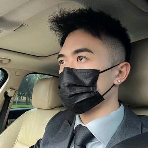 港澳清关冯生头像