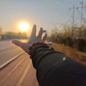 白日梦想家￡头像