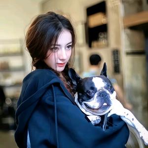 纪黛宁（枭学生版）头像