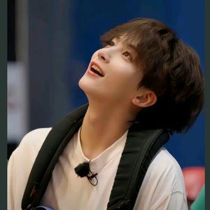 嗨嗨 .（曼谷全勤版）头像