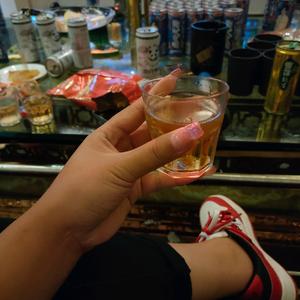 认识就够了余生就算了头像