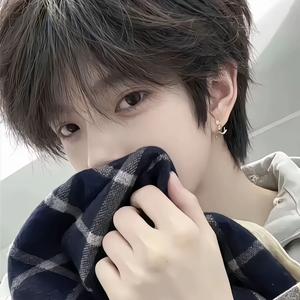 早秋    　　　　　　　　 　༽头像