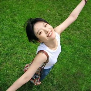 转身即别离°头像