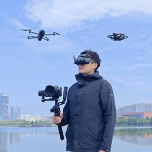 有趣的小王老师头像