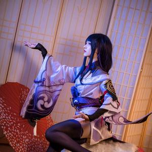 抱猫少女（原神）头像