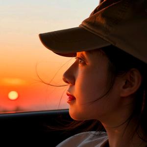 小李叨叨叨头像