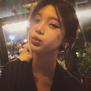 无趣小佳💤头像