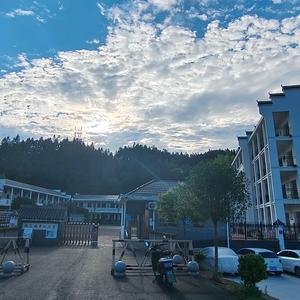经公桥中心小学头像
