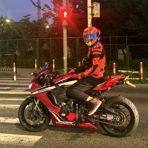 悲欢独自饮头像