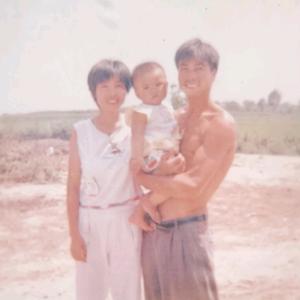 磊磊在家乡头像