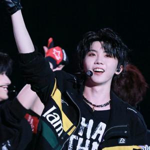 噗tong茄不普通头像