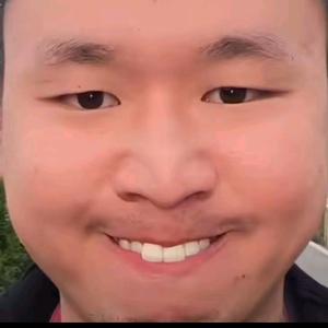 天选妖精👠名模坤头像