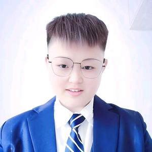 跑调的小男孩头像