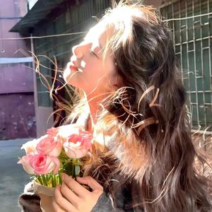 ๑时光清浅头像