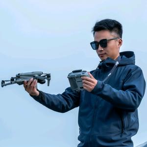 阿龙无人机航拍头像