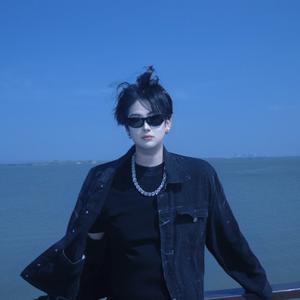 方向睡不醒头像