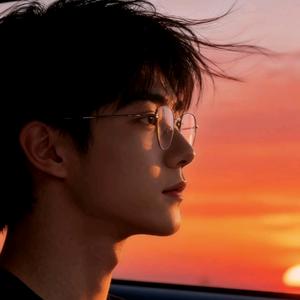 小钟爱吃肉头像