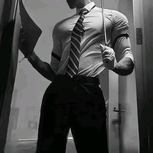 𝓜𝑜.茶靡🍵头像