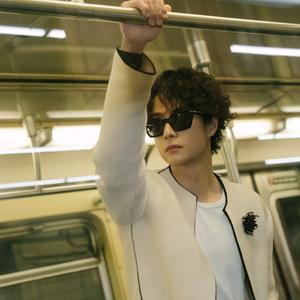 奶膘85号啵头像