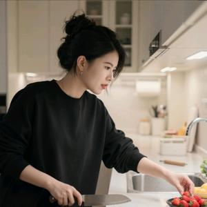 陪我看月亮吗🌙头像