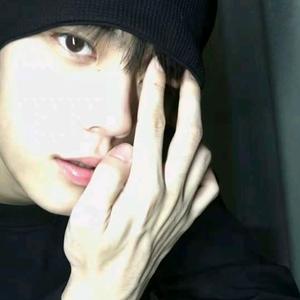 悲伤的小肥鸡头像