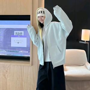 桃子peachzhou劣所头像