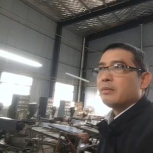 摇摇摆摆的鱼头像