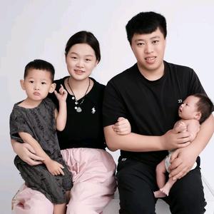 与狼对抗的雪头像