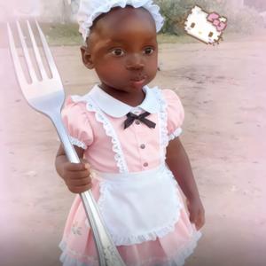 喂鸡总在雨天头像