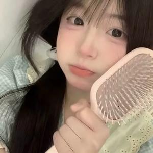 悸筱桉🌷头像