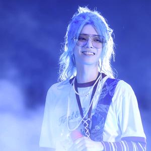 婵你雪糕啦yu头像