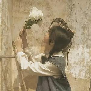 少女的心事日记本头像