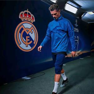 绿茵场上的风头像