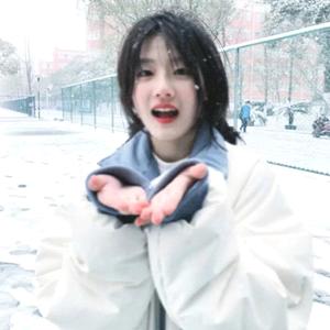 ᨳ小雪球ଓ.头像