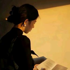 设计师温倪头像