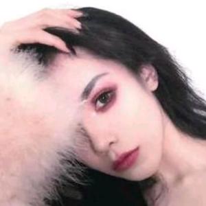 小松子的蓝朋友头像