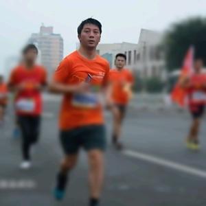 -奔跑大叔-头像