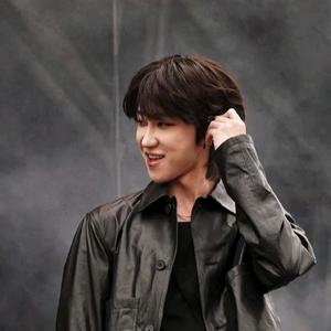 无所不能先生∞头像