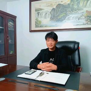 老严—正能量头像