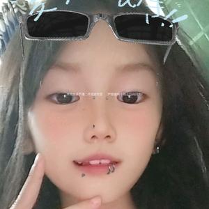 鞠小琦（在刷视频）头像