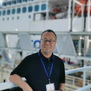 与自己赛跑的人头像