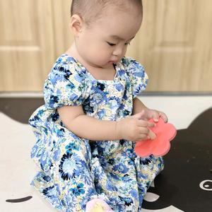 小汤圆（小小屈）头像