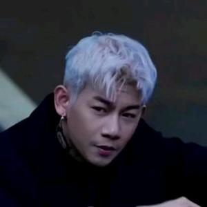 ꧁ღ飞鸟与鱼꧂头像