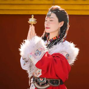 修小孩儿的方头像