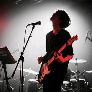 不吉波普不笑头像