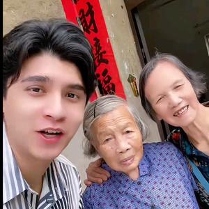 中巴混血儿麦子（生活日常）头像