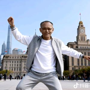 竹子赖活着头像