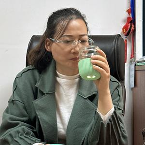 袁晓岚阿姨头像