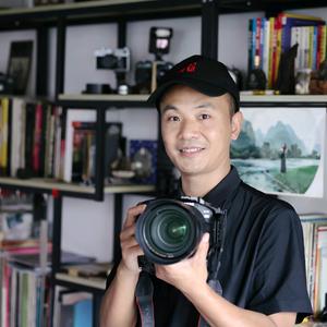 深圳摄影师大河头像
