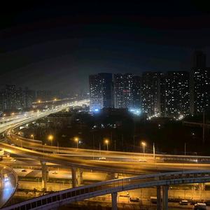 只进攻，不防守。头像